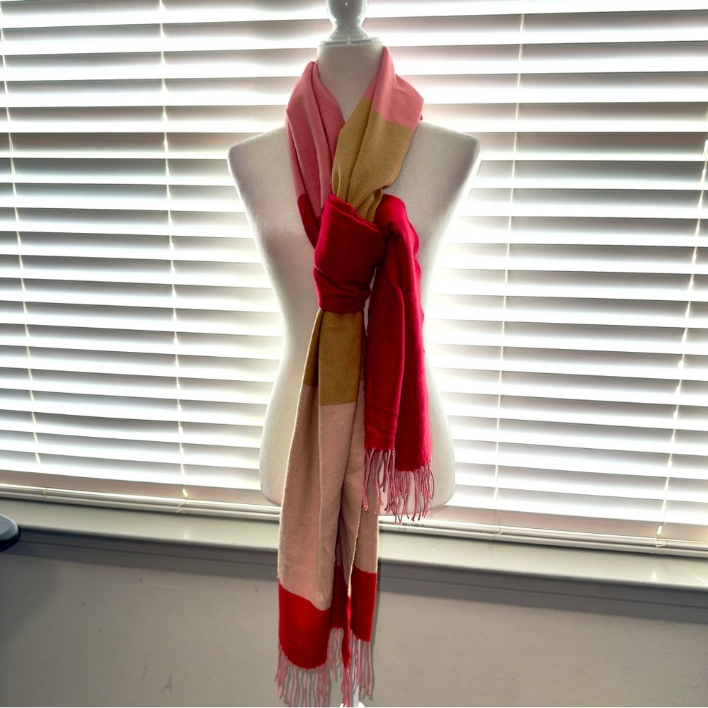 Colorful Cozy Women's Scarf for Any Season
